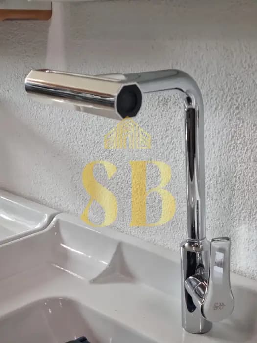 Kitchen faucet